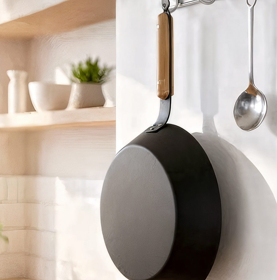 Hammered Carbon Steel Skillet